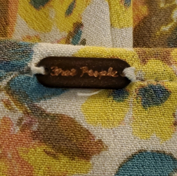 Free People Womans Size 0 Fit & Flare Short Floral Dress Yellow w/Rutched Sleeve - Picture 9 of 13